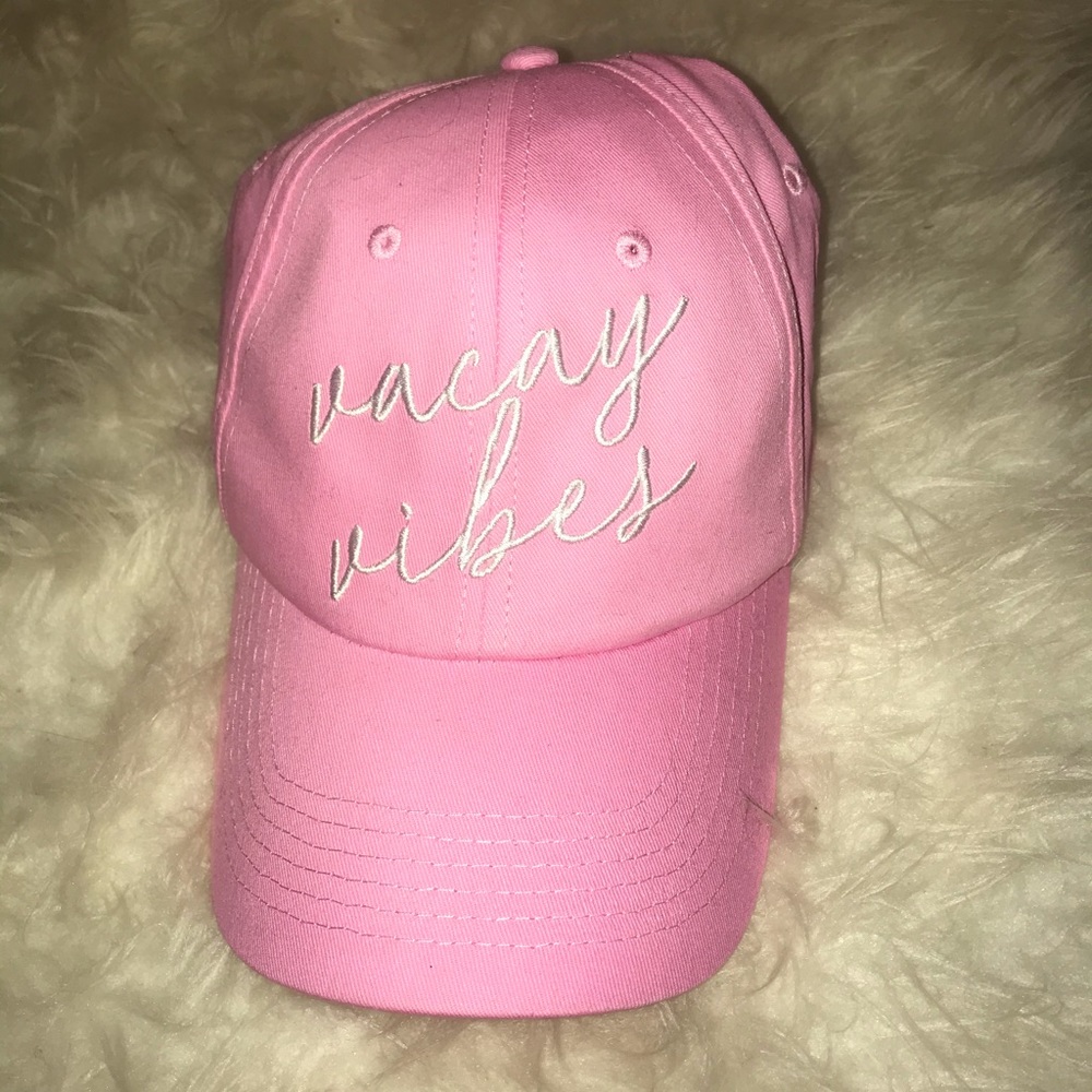 “Vacay Vibes” pink baseball cap